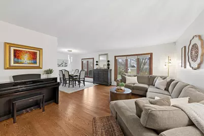 23W302 Cambridge Court, Glen Ellyn, IL 60137 - Photo 9