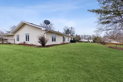 23W302 Cambridge Court, Glen Ellyn, IL 60137 - Photo 33