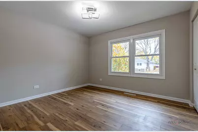 1096 Beechwood Road, Buffalo Grove, IL 60089 - Photo 13