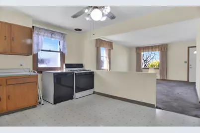 8819 W 84th Street, Justice, IL 60458 - Photo 7