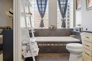 212 N Center St, Bloomington, IL 61701 - Photo 23