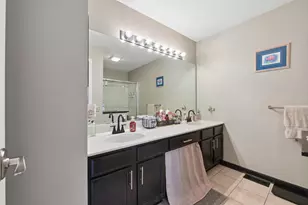 179 Locksley Dr, Streamwood, IL 60107 - Photo 13