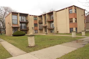 6122 S Kolmar Ave, Chicago, IL 60629 - Photo 1