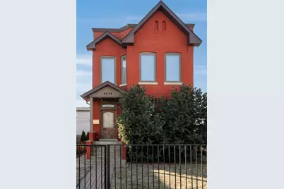 4234 S St Lawrence Avenue, Chicago, IL 60653 - Photo 1