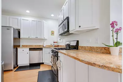 1009 N Oakley Boulevard #2W, Chicago, IL 60622 - Photo 9