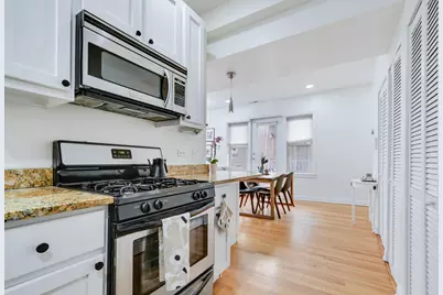 1009 N Oakley Boulevard #2W, Chicago, IL 60622 - Photo 11