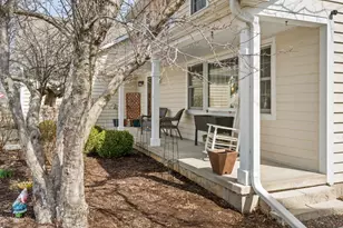 1020 Berkshire Ct, Sycamore, IL 60178 - Photo 5