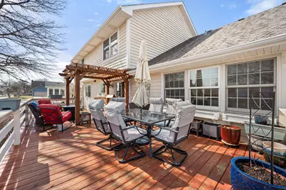 1020 Berkshire Court, Sycamore, IL 60178 - Photo 11