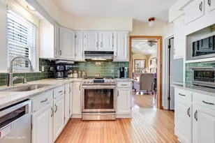 130 Belle Plaine Ave, Park Ridge, IL 60068 - Photo 5