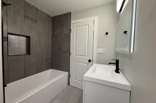 16752 Artesian Ave, Hazel Crest, IL 60429 - Photo 9