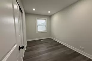 16752 Artesian Ave, Hazel Crest, IL 60429 - Photo 11