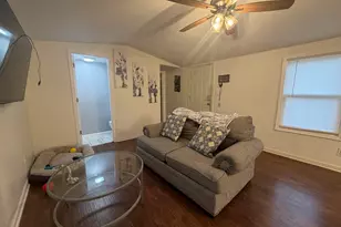 300 Spelter Ave, Danville, IL 61832 - Photo 5