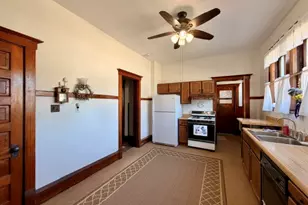 622 N Monroe St, Clifton, IL 61727 - Photo 21