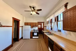 622 N Monroe St, Clifton, IL 61727 - Photo 19