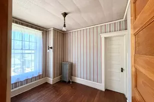 622 N Monroe St, Clifton, IL 61727 - Photo 35