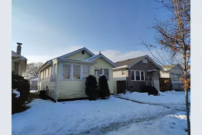 5541 W Grace Street, Chicago, IL 60641 - Photo 1