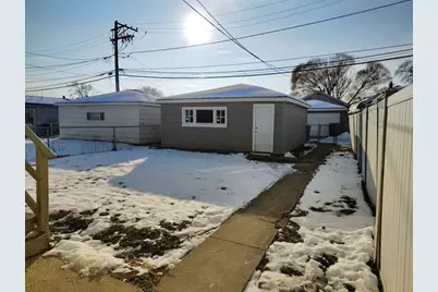 5541 W Grace Street, Chicago, IL 60641 - Photo 25