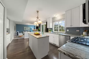 1371 E Braymore Circle, Naperville, IL 60564 - Photo 7