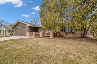 2S168 Mayfield Lane, Glen Ellyn, IL 60137 - Photo 3