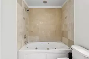 2826 W Harrison St, Chicago, IL 60612 - Photo 9