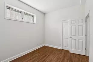 2826 W Harrison St, Chicago, IL 60612 - Photo 15