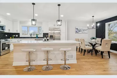 1420 Hassell Road, Hoffman Estates, IL 60169 - Photo 5