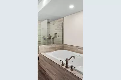 1607 Chestnut Grove Court, Champaign, IL 61822 - Photo 95