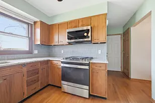 203 Fairview Dr, Saint Charles, IL 60174 - Photo 17