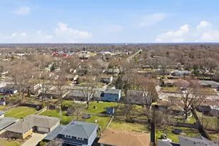 203 Fairview Dr, Saint Charles, IL 60174 - Photo 55