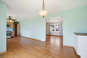 203 Fairview Dr, Saint Charles, IL 60174 - Photo 13