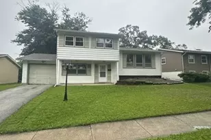 17807 Grandview Dr, Hazel Crest, IL 60429 - Photo 1