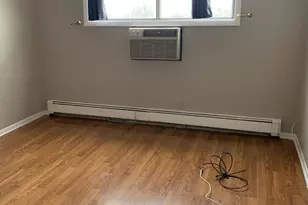 9445 Kenton Ave, Skokie, IL 60076 - Photo 5