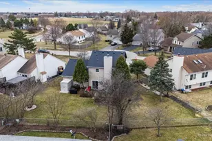 6 Juniper Ct, Streamwood, IL 60107 - Photo 5