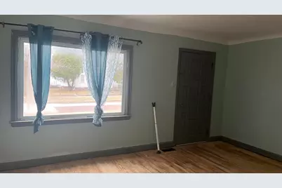 501 N Sterling Street, Streator, IL 61364 - Photo 5