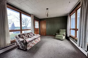 3912 Emerson Rd, Sterling, IL 61081 - Photo 15