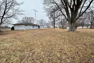 3912 Emerson Rd, Sterling, IL 61081 - Photo 19