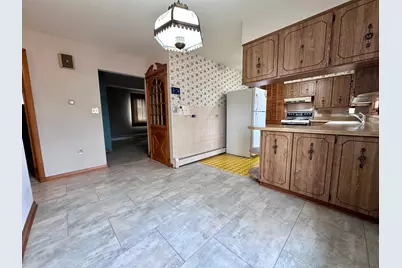 3912 Emerson Road, Sterling, IL 61081 - Photo 7