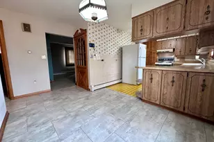 3912 Emerson Rd, Sterling, IL 61081 - Photo 7