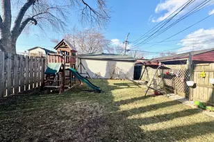 5758 W Warwick Ave, Chicago, IL 60634 - Photo 19