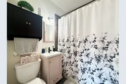 5758 W Warwick Avenue, Chicago, IL 60634 - Photo 9
