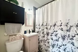 5758 W Warwick Ave, Chicago, IL 60634 - Photo 9