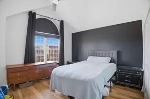 1029 N Avers Ave, Chicago, IL 60651 - Photo 9