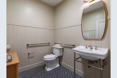 2370 N Elston Court, Chicago, IL 60614 - Photo 9