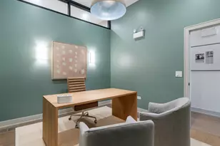 2370 N Elston Ct, Chicago, IL 60614 - Photo 11