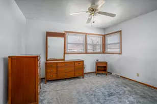 1222 7th Ave Ct, Silvis, IL 61282 - Photo 11