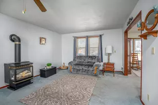 1222 7th Ave Ct, Silvis, IL 61282 - Photo 5