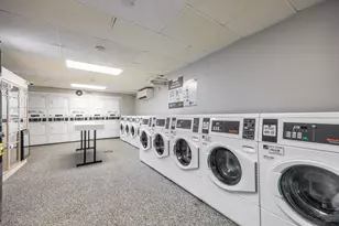 1140 N La Salle Dr, Chicago, IL 60610 - Photo 19