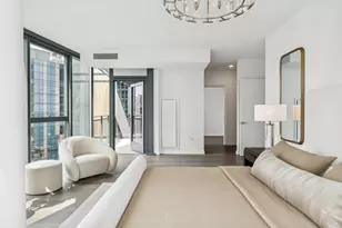 211 N Harbor Dr, Chicago, IL 60601 - Photo 23