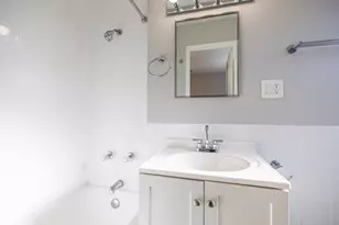 1140 N La Salle Dr, Chicago, IL 60610 - Photo 9