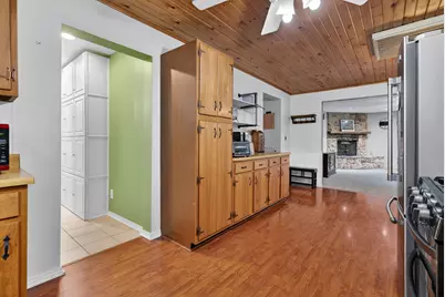 104 N Center Street, Gardner, IL 60424 - Photo 9